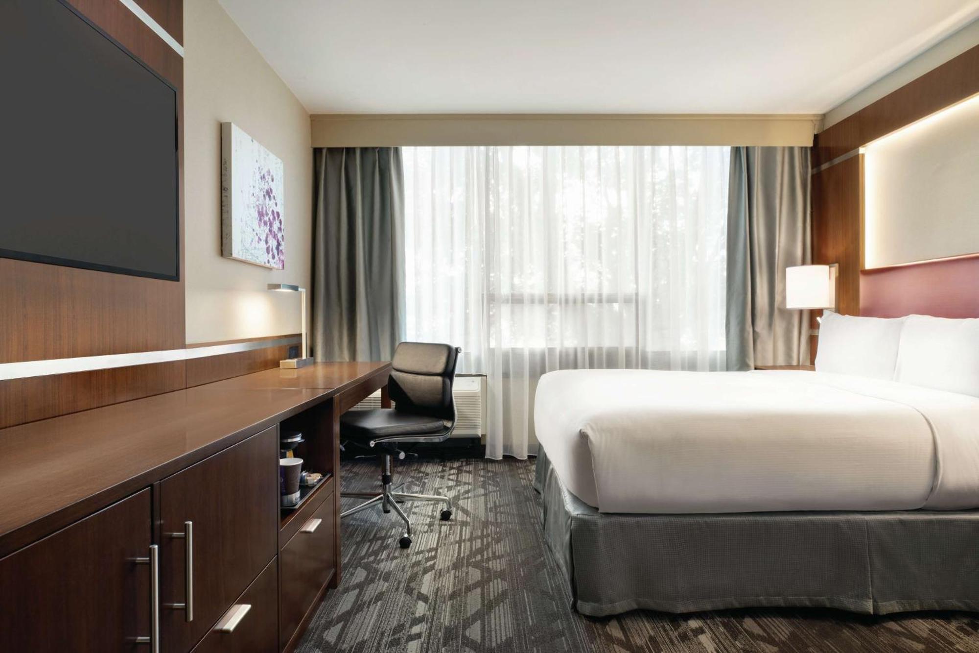 Doubletree By Hilton Hotel Toronto Airport West Mississauga Exteriör bild