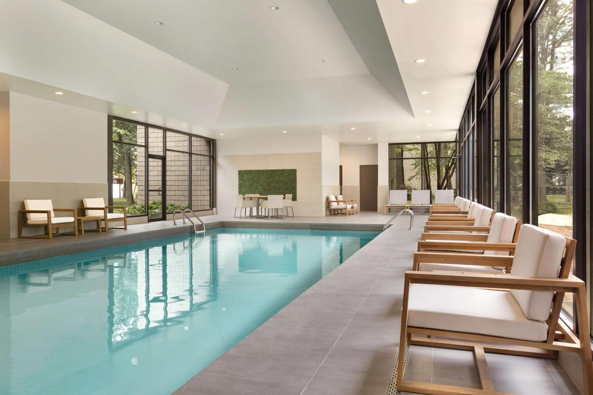 Doubletree By Hilton Hotel Toronto Airport West Mississauga Exteriör bild